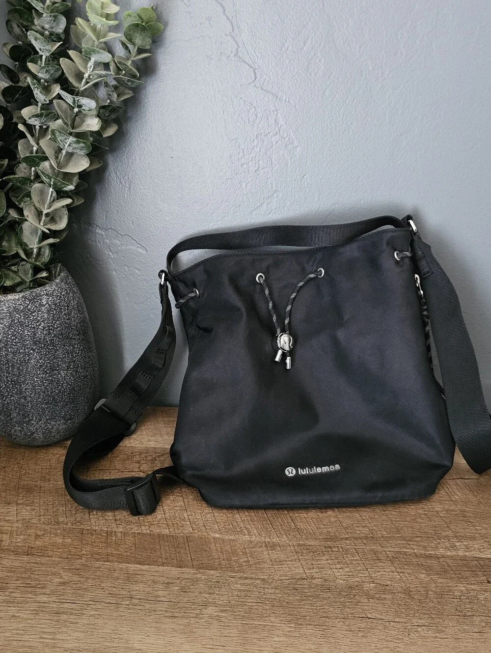 Lululemon Bucket Bag